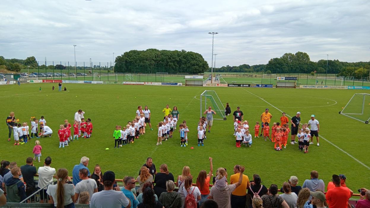 KindergartenCup2025_2 Beitragsbild Der 17. NISPA Kindergarten Cup – Ein buntes Fest des Fußballs