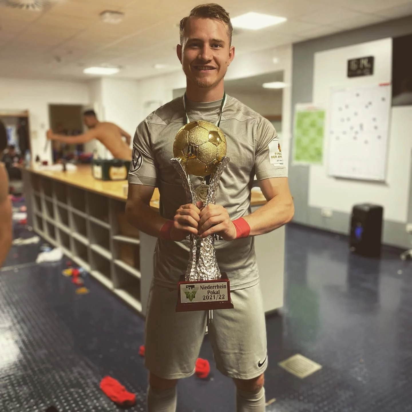 Niklas-Luebcke_Beitragsbild Beitragsbild Ehemaliger Nachwuchsspieler des PSV Wesel gewinnt den Niederrheinpokal